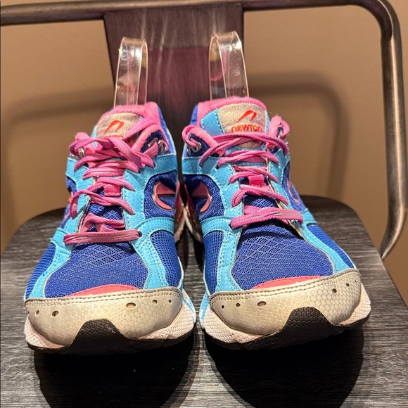 Newton Women's Vibrant Blue and Pink Athletic Shoes - Picture 3 of 8